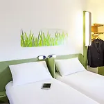 Kyriad Direct Lyon Nord - 2*