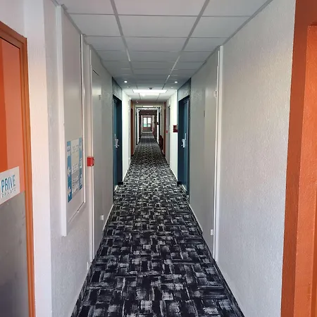 Kyriad Direct Lyon Nord - Hotel 2*