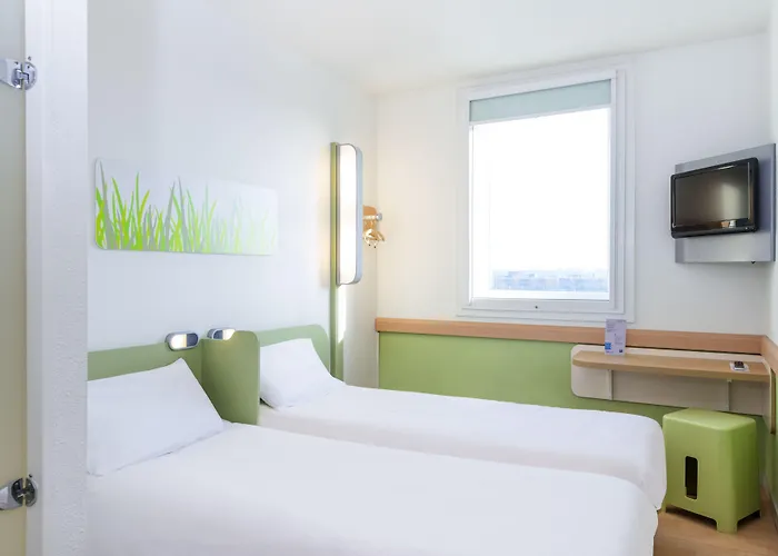 Kyriad Direct Lyon Nord - Szálloda 2*