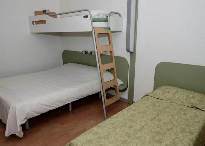 Kyriad Direct Lyon Nord - 2* Dardilly