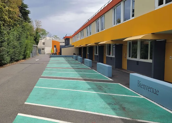 Kyriad Direct Lyon Nord - Szálloda 2*