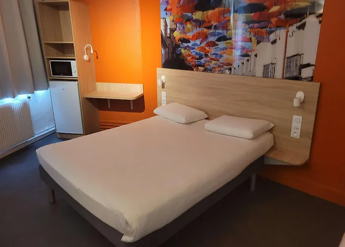 Kyriad Direct Lyon Nord - Szálloda