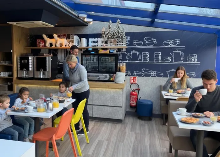 Kyriad Direct Lyon Nord - Szálloda 2*