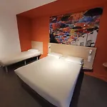 Kyriad Direct Lyon Nord - Dardilly