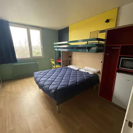 Kyriad Direct Lyon Nord - 2* ダルディリー