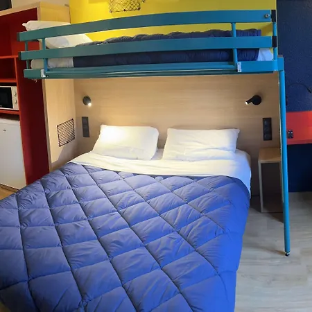 Kyriad Direct Lyon Nord - Otel 2*
