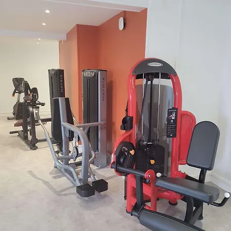 Kyriad Direct Lyon Nord -