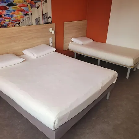 Kyriad Direct Lyon Nord - 2*