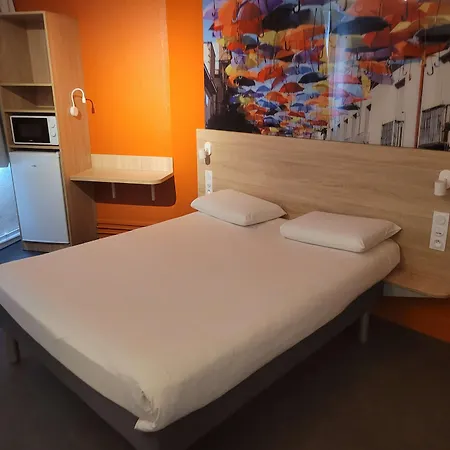 Kyriad Direct Lyon Nord - ホテル