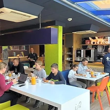 Kyriad Direct Lyon Nord -