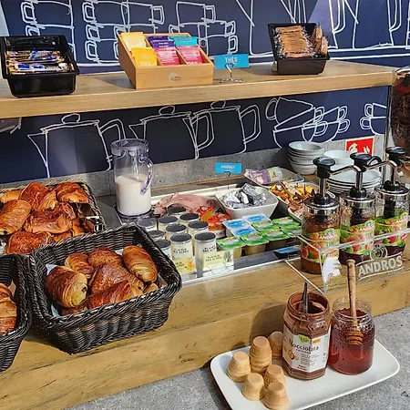 Hotel Kyriad Direct Lyon Nord -