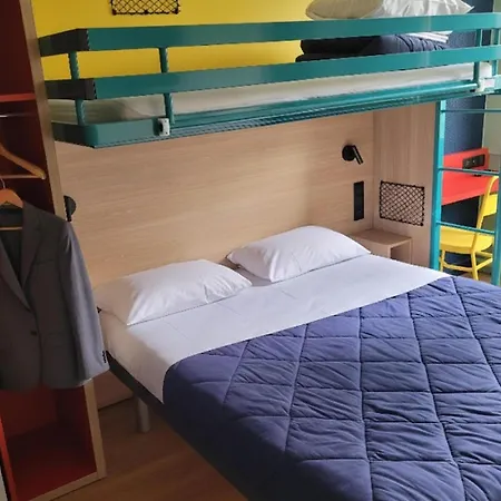 Kyriad Direct Lyon Nord - 2*