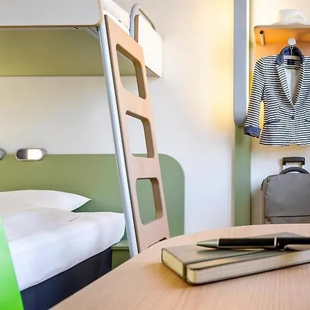 Otel Kyriad Direct Lyon Nord - Dardilly