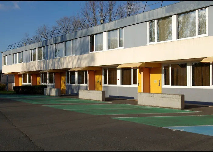 Kyriad Direct Lyon Nord - Hotel 2*